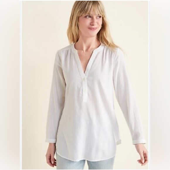 Old Navy Tops - Old Navy Lightweight Popover Tunic - Cally Lily White
